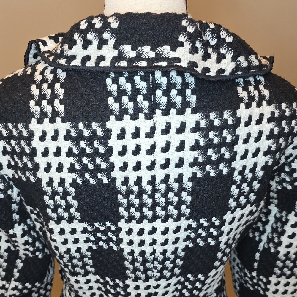 White House Black Market Houndstooth Blazer - Picture 4 of 6
